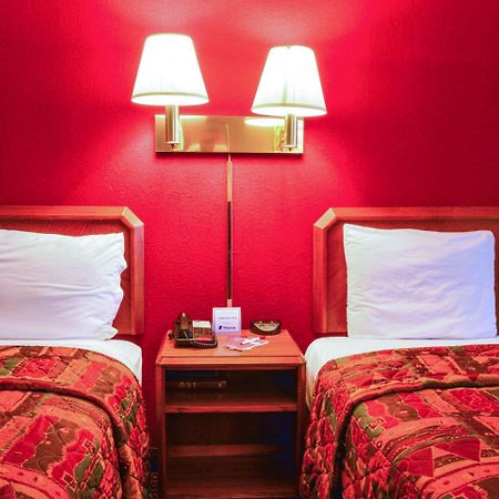 Econo Lodge Willowbrook Dış mekan fotoğraf
