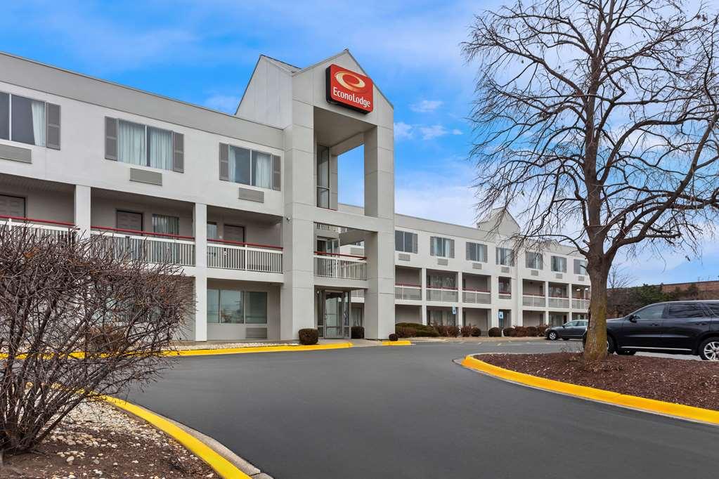 Econo Lodge Willowbrook Dış mekan fotoğraf