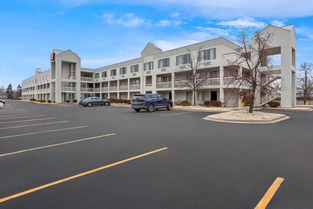 Econo Lodge Willowbrook Dış mekan fotoğraf