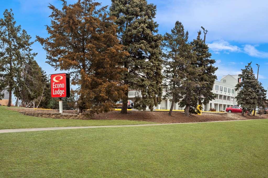 Econo Lodge Willowbrook Dış mekan fotoğraf